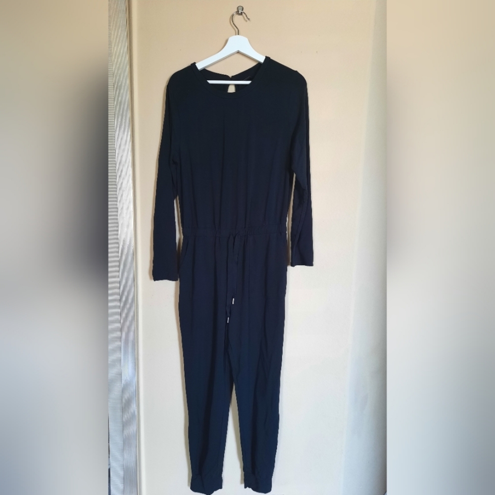 Banana Republic Black Jumpsuit Jogger Style Cozy Lounge Chic Drawstring Waist
